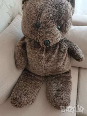 Голяма плюшена мечка