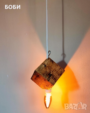 Полилей дървено кубче , снимка 2 - Лампи за таван - 44898501