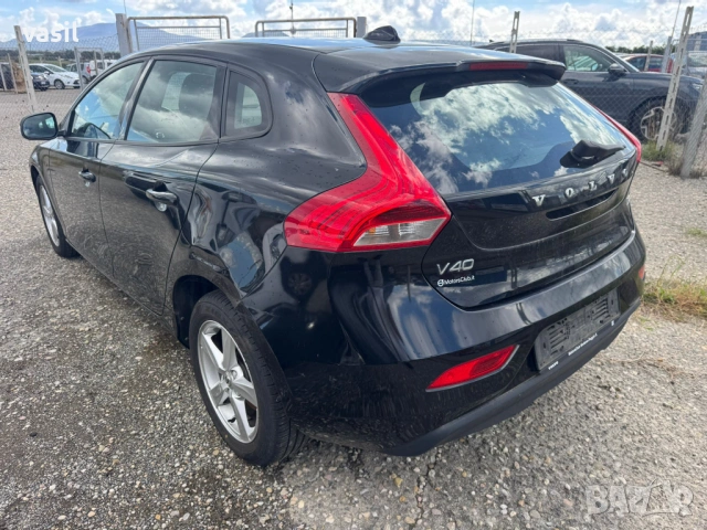 Volvo V40. 2.0 120k на части , снимка 4 - Автомобили и джипове - 53459458