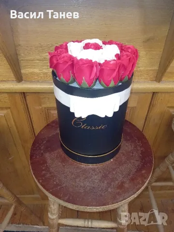 Кутия от вечни сапунени рози, снимка 4 - Ръчно изработени сувенири - 49235255