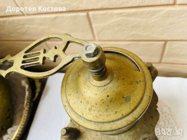 Красива голяма месингова мелничка от Англия, снимка 11 - Антикварни и старинни предмети - 53398694