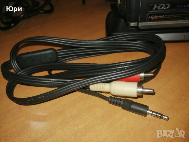 Продавам видео камера  JVC GZ-MG330 30 GB Hard Disk Drive, 35x оптичен зум, снимка 12 - Камери - 43717647