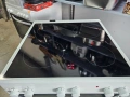 готварска печка с керамичен плот Electrolux , снимка 3