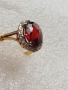Съвременен дамски златен пръстен 18к с прекрасен гранат и диаманти.Има и сертификат , снимка 2