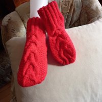 Ръчно плетени дамски чорапи размер 39, снимка 1 - Дамски чорапи - 39692336