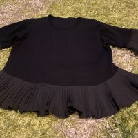 Черна блуза с къдрици, снимка 2 - Блузи с дълъг ръкав и пуловери - 34874010