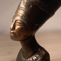 Стара египетска статуетка на Нефертити-бронз и оникс-2, снимка 7 - Антикварни и старинни предмети - 39159980