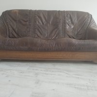 Масивен кожен диван, снимка 1 - Дивани и мека мебел - 43487740