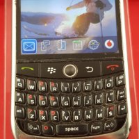 Телефон BlackBerry 8900