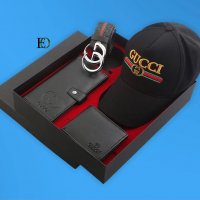 Колан шапка и 2 портфейла уникален комплект Gucci, снимка 1 - Портфейли, портмонета - 33580923