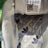 Маратонки adidas, снимка 3 - Детски маратонки - 44915162
