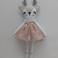 Ръчно бродирана кукла еленче СОФИ, снимка 2 - Кукли - 43259437