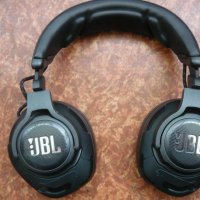  JBL Quantum ONE Слушалки, снимка 3 - Слушалки и портативни колонки - 39704599