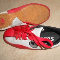 Футболни обувки  Uhlsport, снимка 10 - Детски маратонки - 26311799
