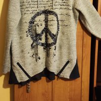 Интересна зимна сива блуза с пайети и тюл на гърба, снимка 1 - Блузи с дълъг ръкав и пуловери - 43244586