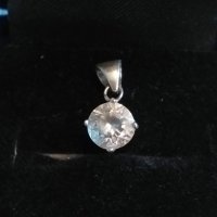 Сребърна висулка със циркони-0,88гр/925, снимка 2 - Колиета, медальони, синджири - 26237861