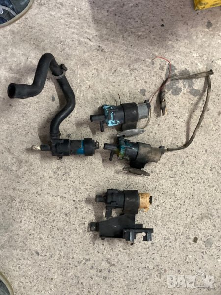 Циркулационна помпа за вода мерцедес ц класа w203 , снимка 1