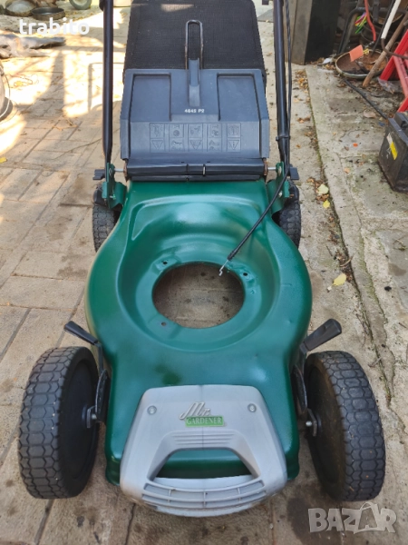 Корпус с кош за градинска косачка, снимка 1