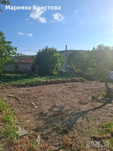 Парцел с право на строеж в с. Лозево, снимка 1