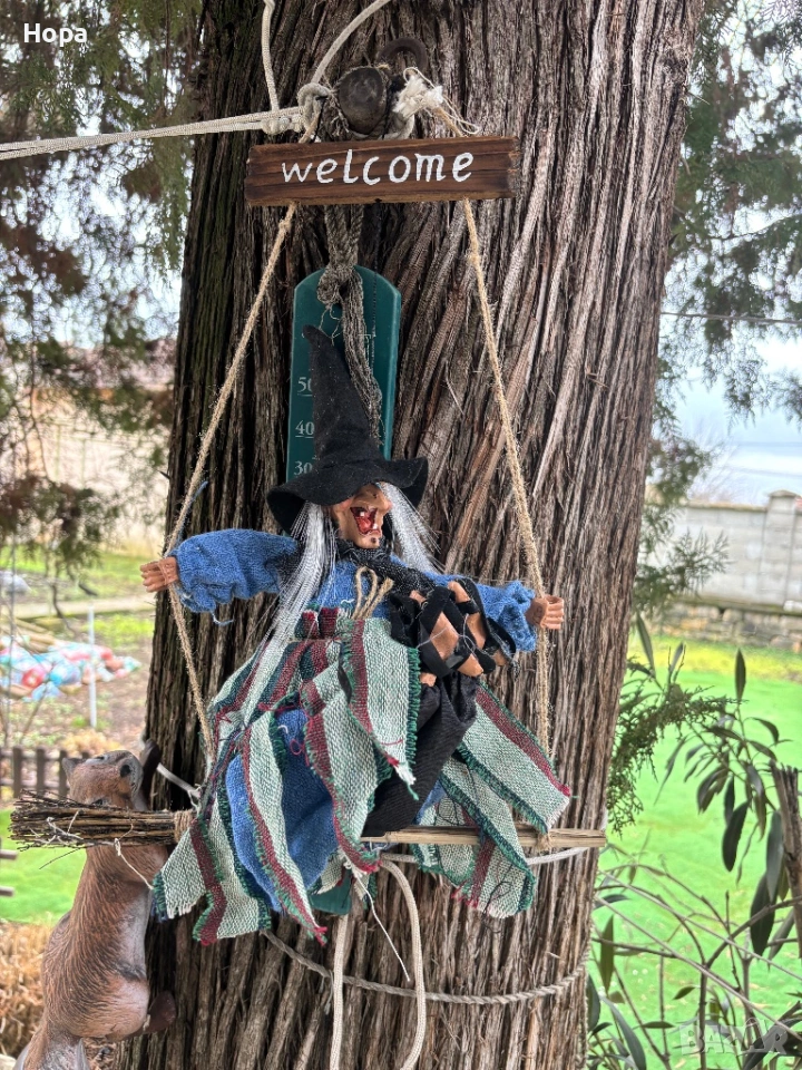 Висяща Баба Яга на люлка, снимка 1