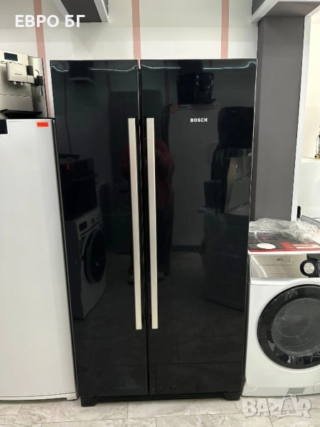 Хладилник с фризер Bosch, side-by-side, снимка 1