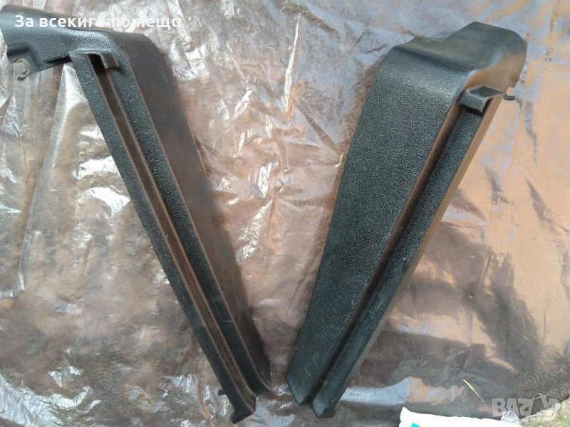 Поддържащите пластмаси на багажната кора за Голф 3, снимка 1