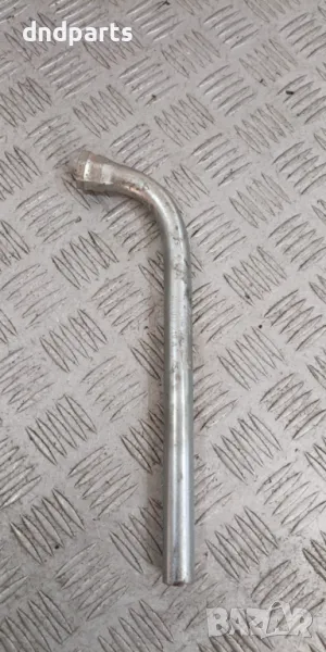 Ключ за гуми VW Golf Plus 2.0TDI 16v 140hp 2005г.	, снимка 1