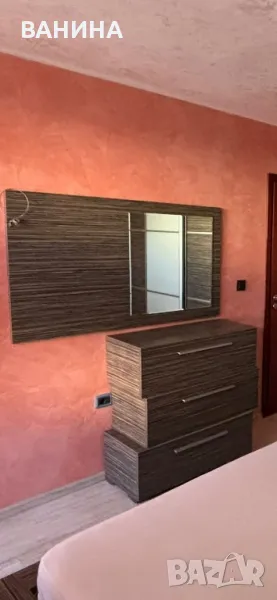 СКРИН, 2БР.НОЩНИ ШКАФЧЕТА И ОГЛЕДАЛО, снимка 1
