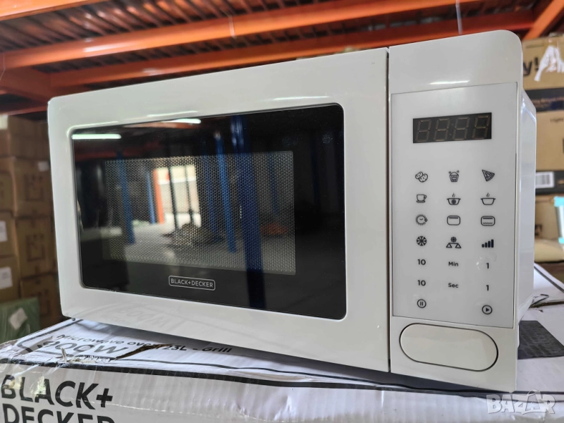 Микровълнова с грил Black+Decker BXMZ701E – 20L, 700W, дигитално управление, автоматични програми и , снимка 1