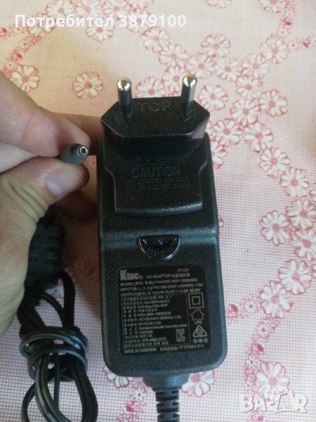 Зарядно адаптор 18v 2A, снимка 1