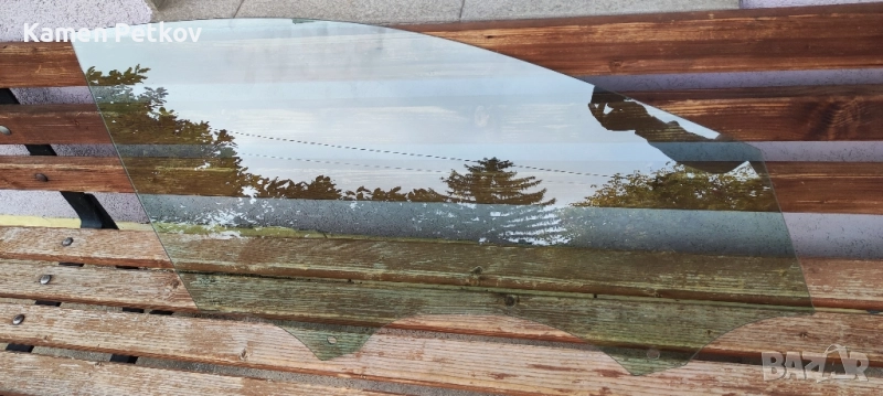 Предно дясно стъкло за голф 7 , снимка 1