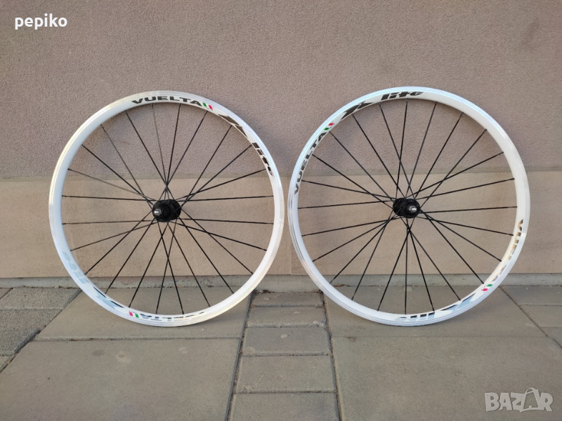 Продавам колела внос от Германия  алуминиеви капли VUELTA WHITE 26 цола, снимка 1