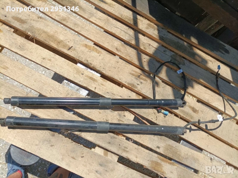 Електрически амортисьор Porsche Panamera , снимка 1