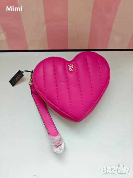 Victoria's Secret оригинална розова чанта/ плюшена играчкии// стягащо бельо/ бански/ бикини/прашки, снимка 1