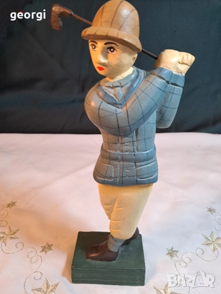 дървена статуетка дърворезба играч на голф, снимка 1