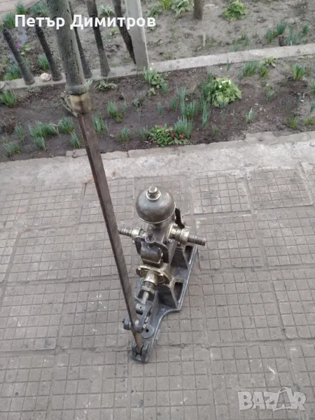 Ръчна бутална винарска помпа. Произведена в началото на миналия век., снимка 1