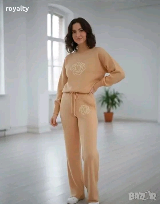 Бежов Дамски Комплект Фино Плетиво , снимка 1