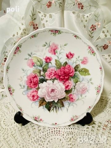 порцеланова чиния за стена 