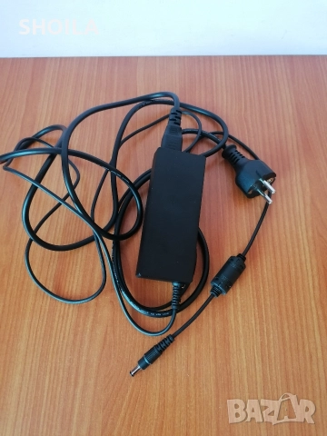 Зарядно 19v