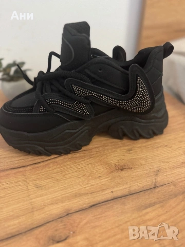 Чисто нови високи маратонки номер 36, снимка 4 - Маратонки - 53255434