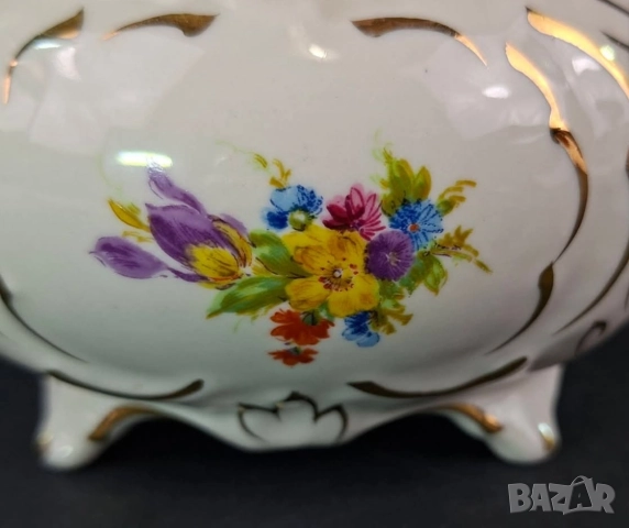 Бижутерка с флорална декорация и 3Д рози KPM, снимка 4 - Други - 52817531