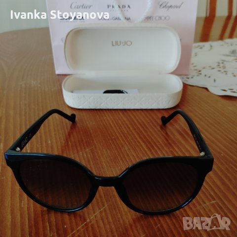 Продавам дамски слънчеви очила Liu Jo, снимка 1 - Слънчеви и диоптрични очила - 32501082