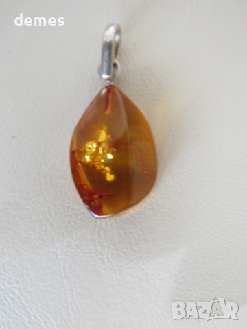 Колие - висулка първокласен балтийски кехлибар, снимка 3 - Колиета, медальони, синджири - 52327084