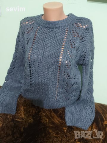Пуловер номер L , снимка 2 - Блузи с дълъг ръкав и пуловери - 44126035