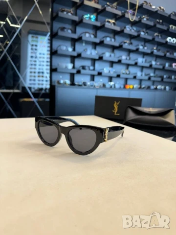 очила с черен обикновен калъф и ув защита ysl saint laurent versace celine , снимка 9 - Слънчеви и диоптрични очила - 50761705