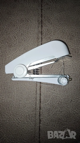 Ръчна портативна шевна машина