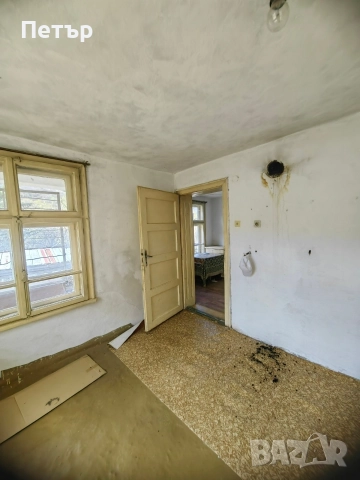 Продаваме наследствена вила(къща) на 45 км от София, снимка 12 - Къщи - 52663804