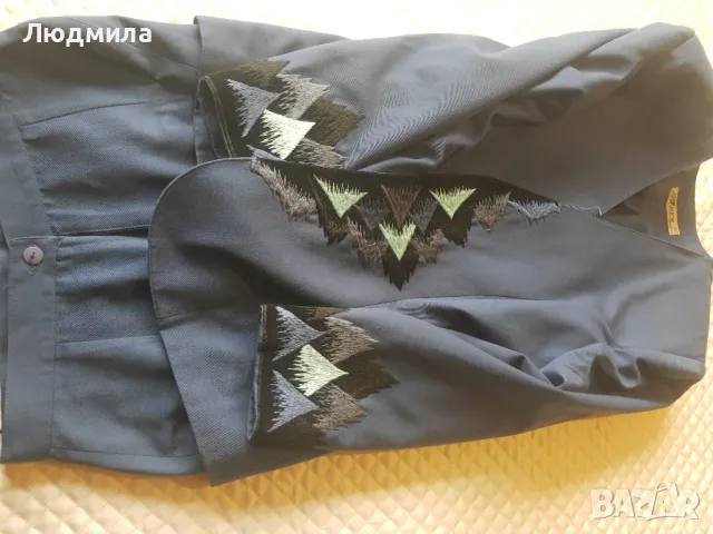 Костюм дамски памук,син цвят с ръчна  бродерия, снимка 3 - Костюми - 48688153