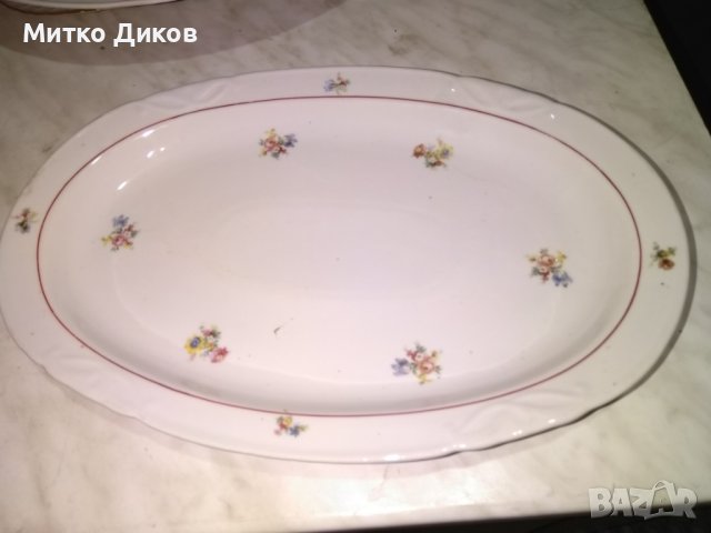 Порцеланово плато поднос от соца на СИП Стойко Иванов Пеев Белослав 390х260мм