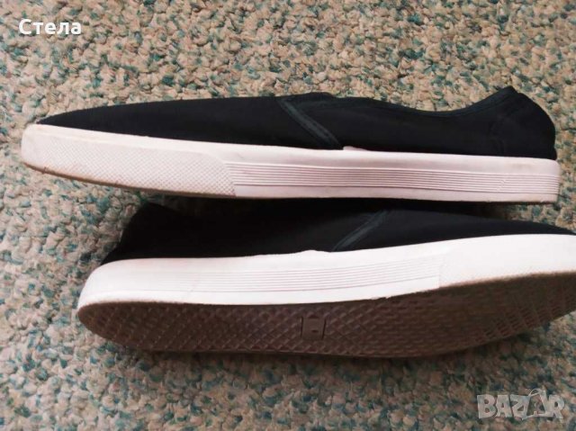 Гуменки+джапанки =7лв, снимка 2 - Детски джапанки - 29070264